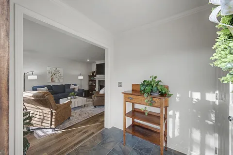 $425,000 | 215 Plantation Court, Nashville, TN 37221