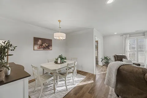 $425,000 | 215 Plantation Court, Nashville, TN 37221