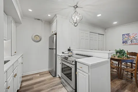 $425,000 | 215 Plantation Court, Nashville, TN 37221