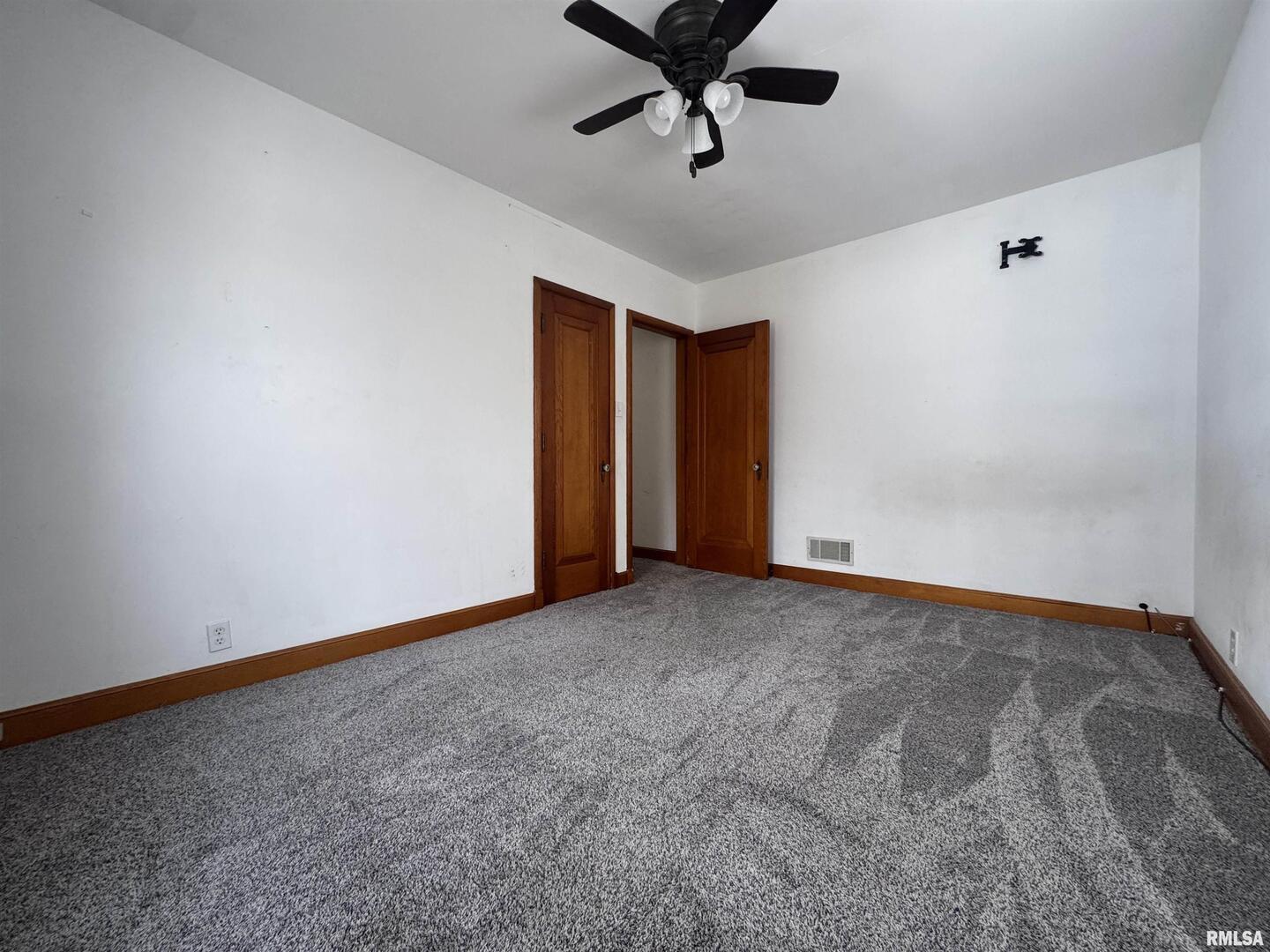 602 Washington Avenue Lowden, IA 52255 - Photo 20 of 28 a view of an empty room