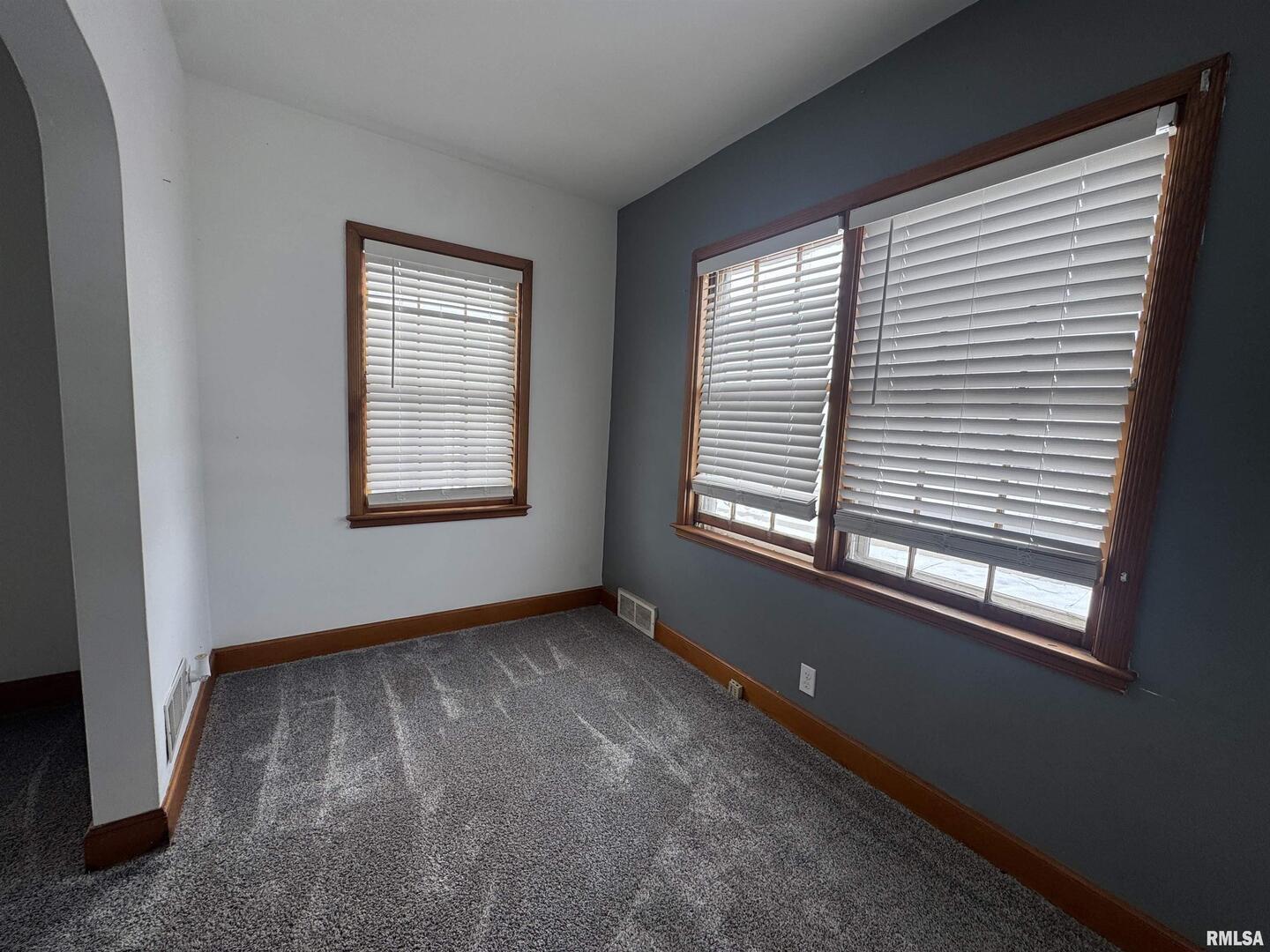 602 Washington Avenue Lowden, IA 52255 - Photo 10 of 28 a view of an empty room with a window
