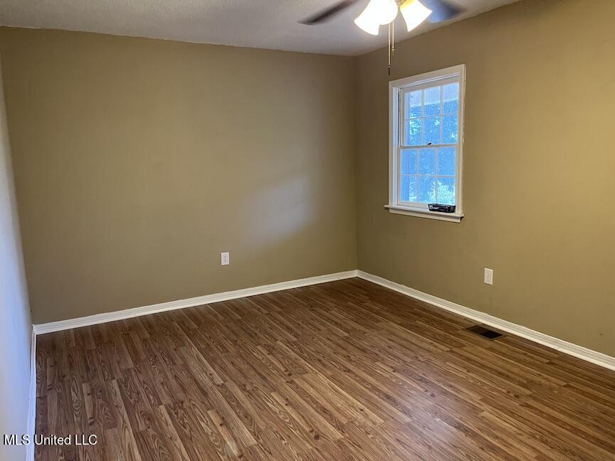 247 East McHenry Road Perkinston, MS 39573 - Photo 9 of 28 IMG_2954