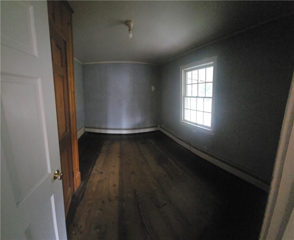 402 Fairview Avenue Coventry, RI 02816 - Photo 13 of 22