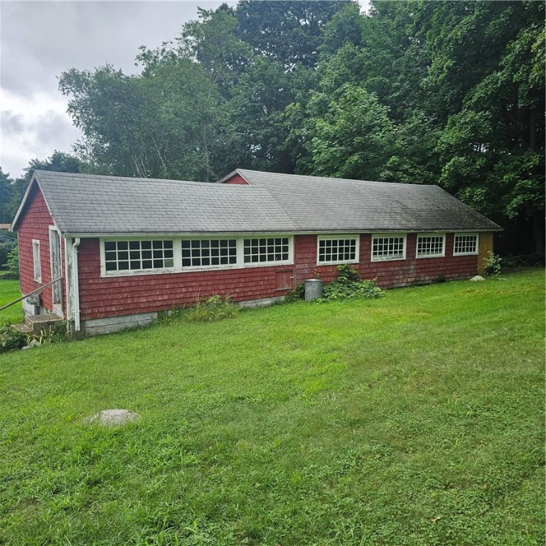 402 Fairview Avenue Coventry, RI 02816 - Photo 19 of 22 right side of barn