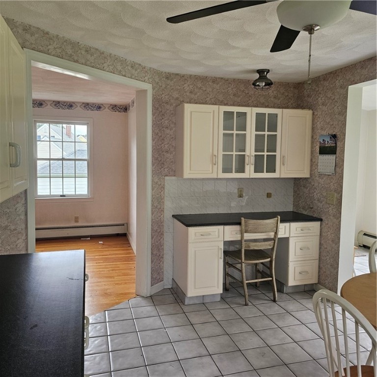 402 Fairview Avenue Coventry, RI 02816 - Photo 7 of 22