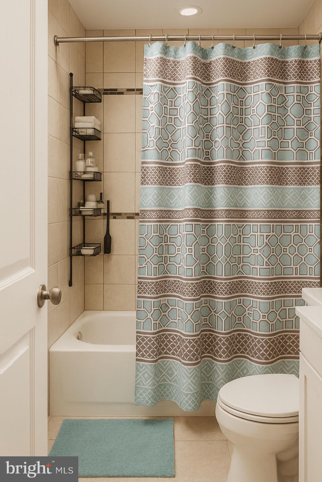 209 Glendale Road Upper Darby, PA 19082 - Photo 11 of 17 a bathroom with a toilet and a shower