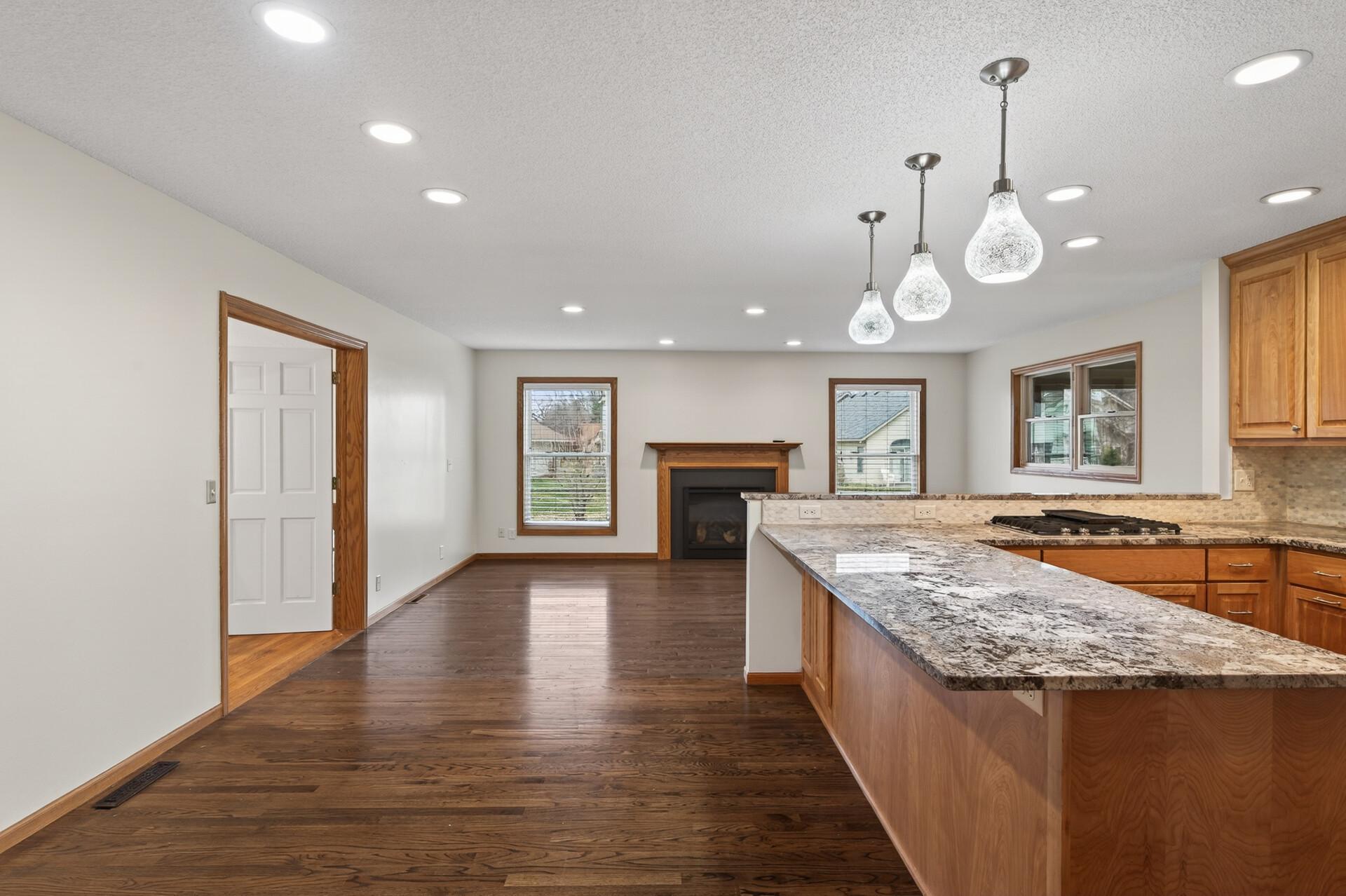 8057 Garfield Street Northeast Spring Lake Park, MN 55432 - Photo 10 of 39