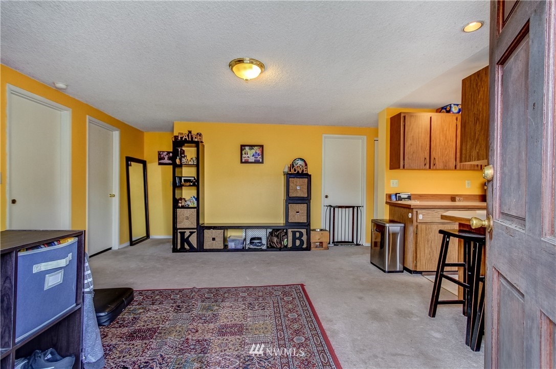 23832 Carter Road Bothell, WA 98021 - Photo 4 of 25