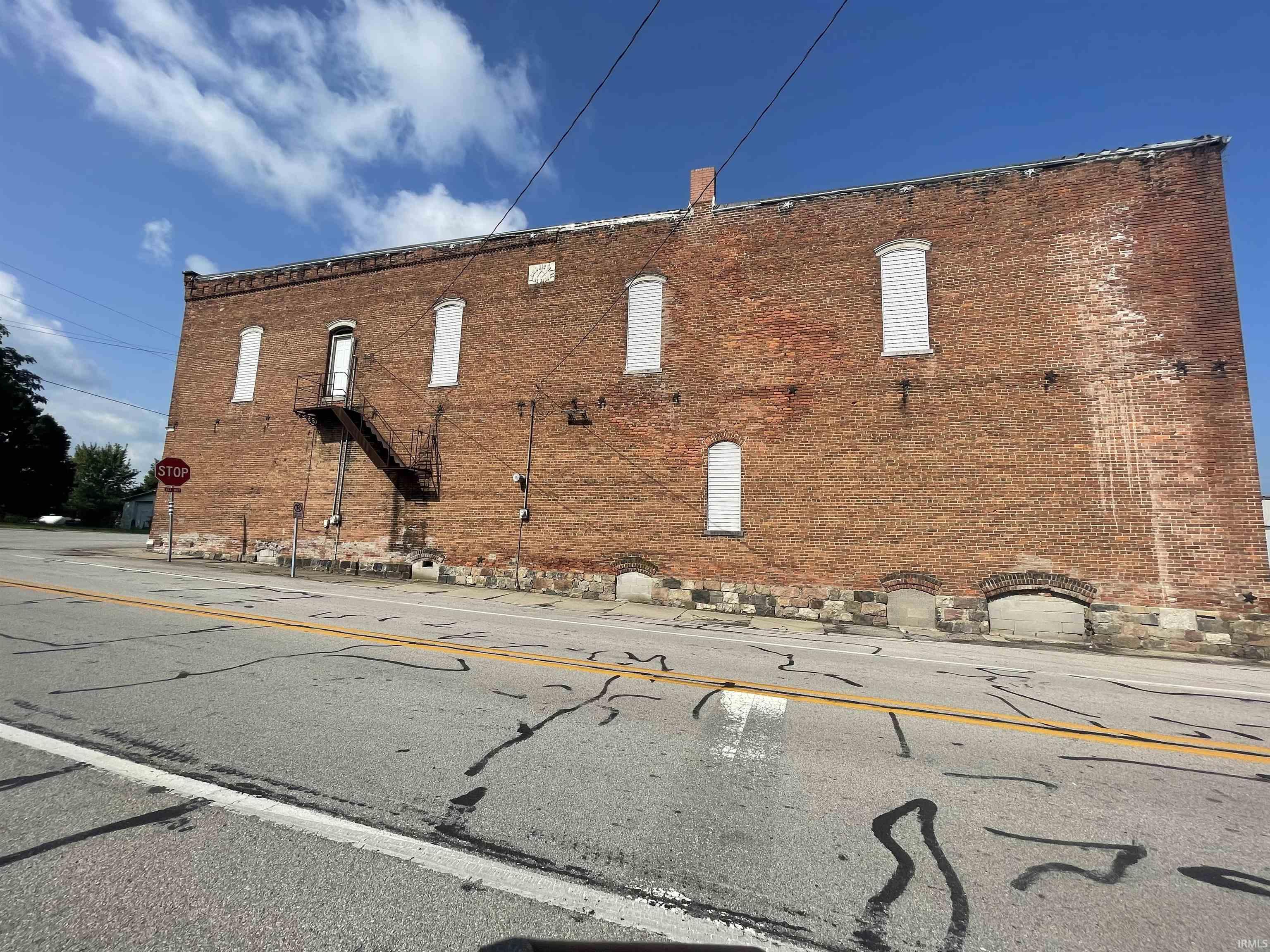 103 West Main Street Larwill, IN 46764 - Photo 4 of 12