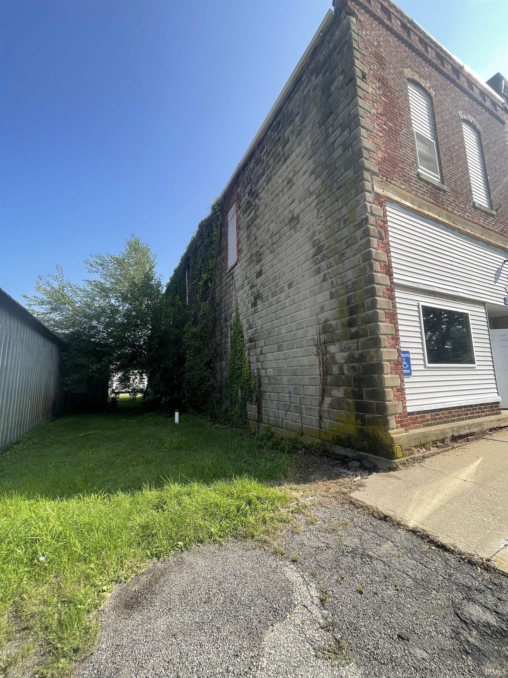 103 West Main Street Larwill, IN 46764 - Photo 5 of 12