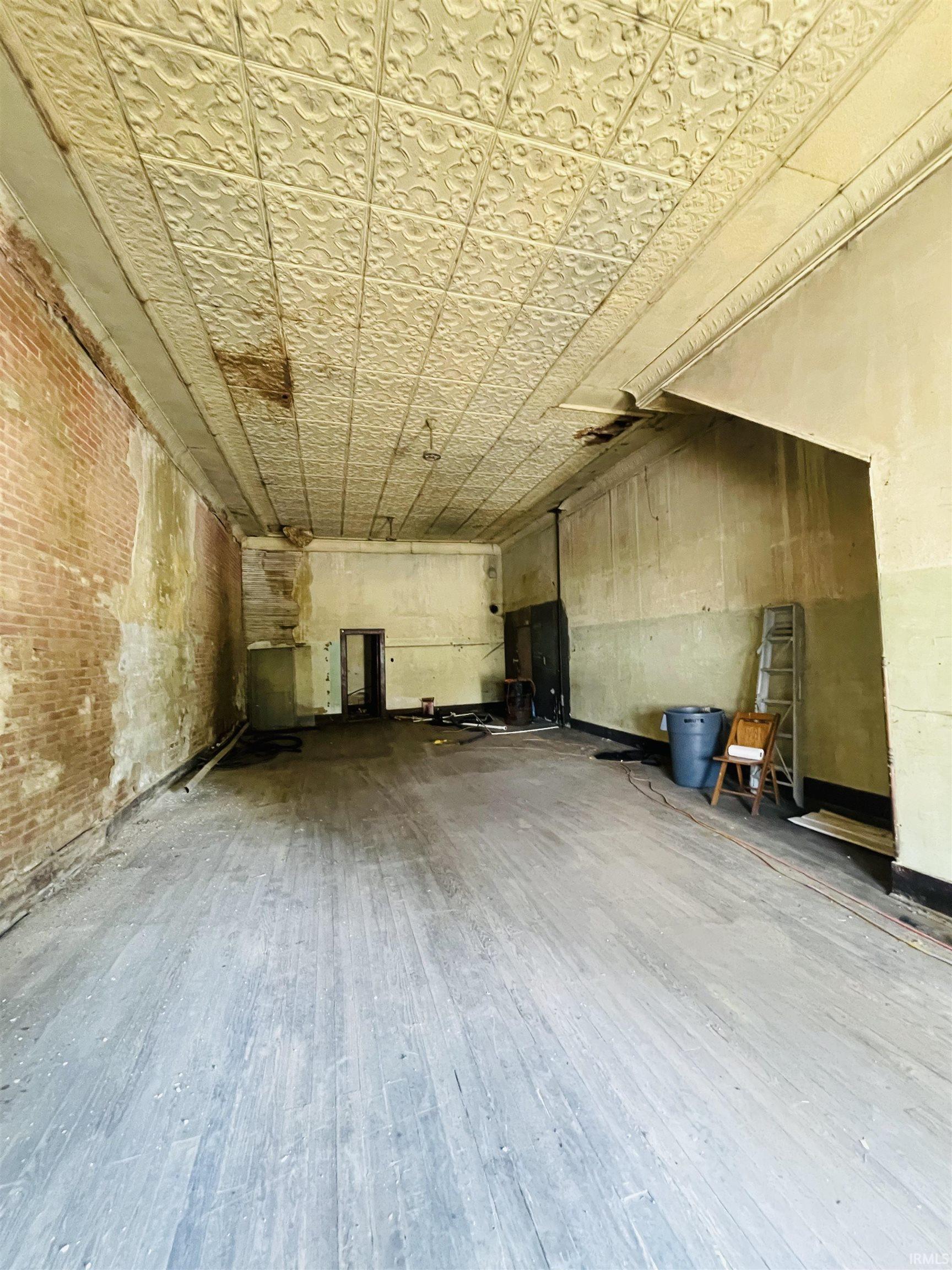 103 West Main Street Larwill, IN 46764 - Photo 5 of 12