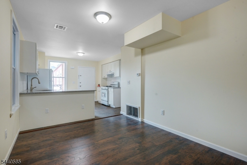 83 Summit Avenue, Unit 3A Summit, NJ 07901 - Photo 7 of 10