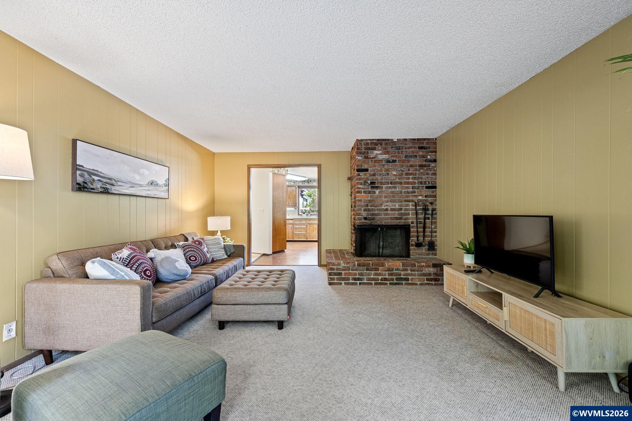 90402 Marcola Road Springfield, OR 97478 - Photo 11 of 41 Gallery Image 11