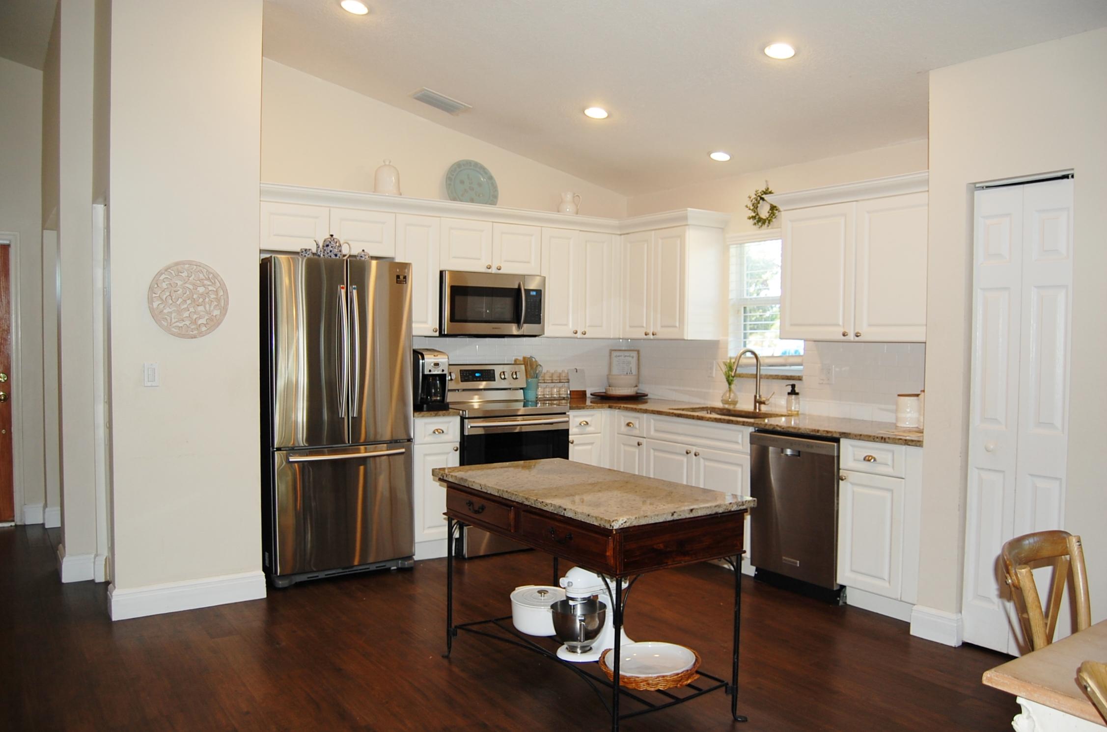 8973 Southwest Chevy Circle Stuart, FL 34997 - Photo 2 of 30 Kitchen
