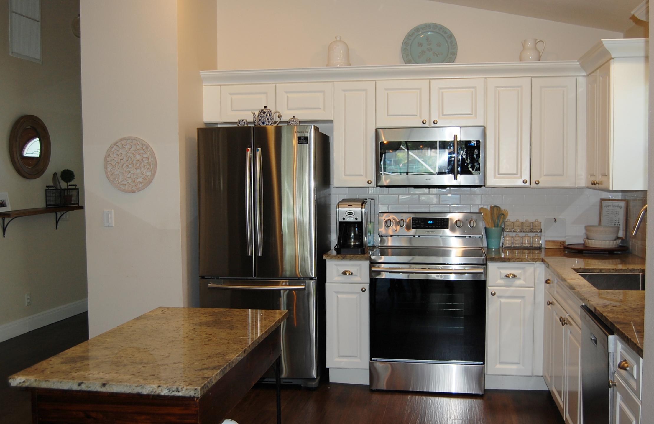 8973 Southwest Chevy Circle Stuart, FL 34997 - Photo 3 of 30 Kitchen