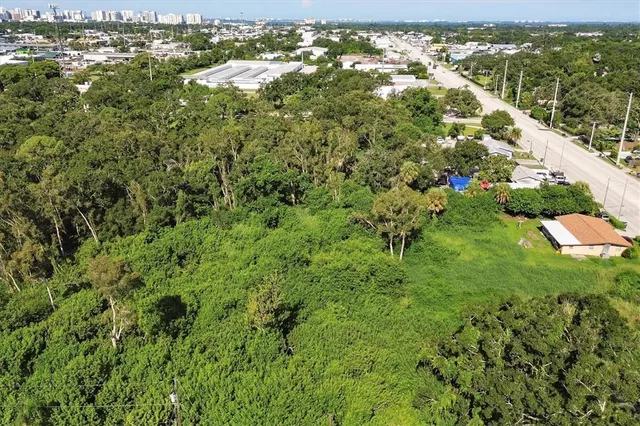 $500,000 | 3 South Briggs Avenue, Sarasota, FL 34237