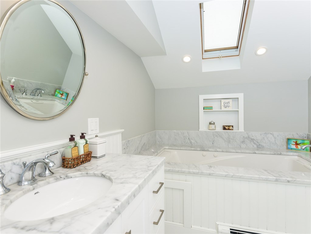 54 Connection Street Newport, RI 02840 - Photo 12 of 26 Gallery Image 12