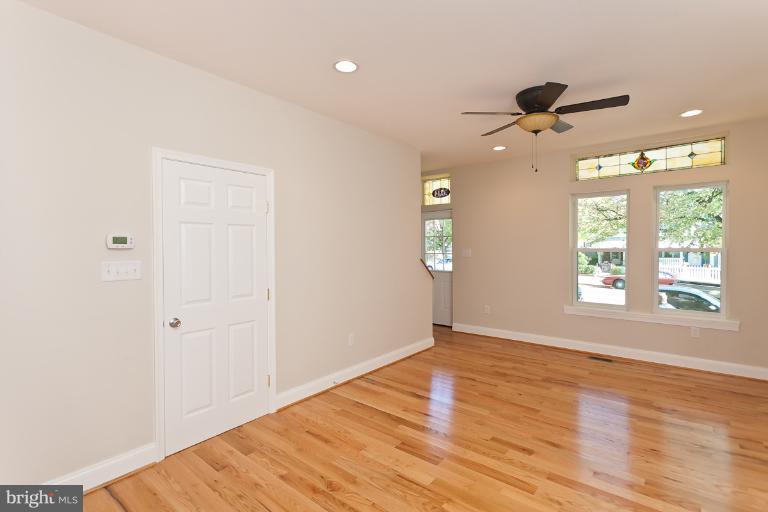 3714 Roland Avenue Baltimore, MD 21211 - Photo 18 of 23 Living Room