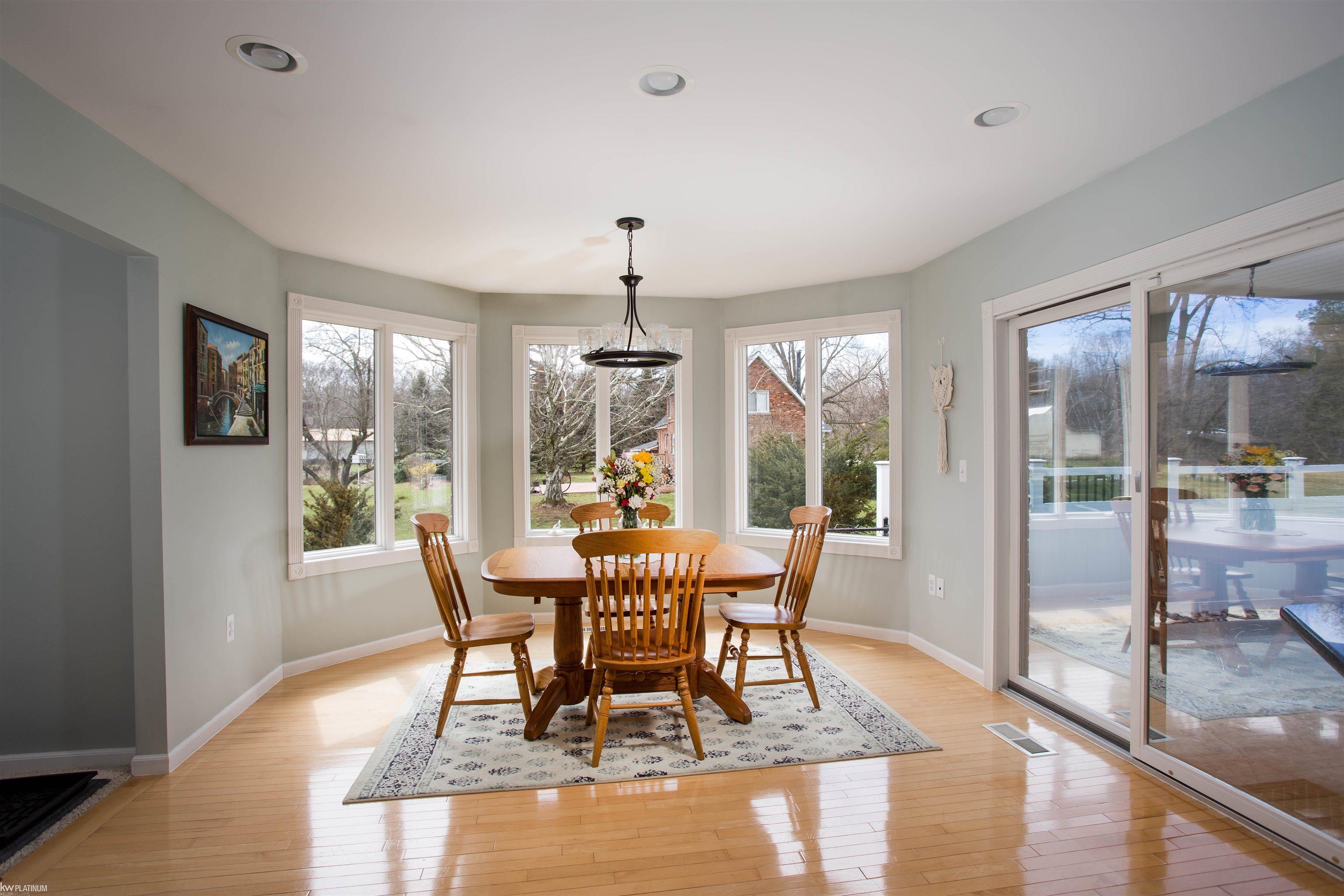 6431 Genaw Road Algonac, MI 48001 - Photo 14 of 65 Dining Area