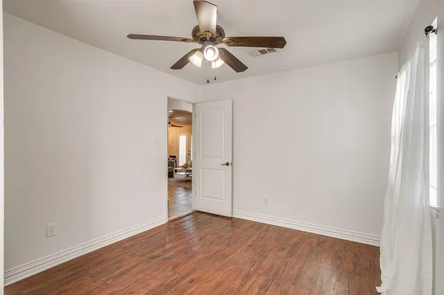 $325,000 | 7036 Crabtree Lane, North Richland Hills, TX 76182