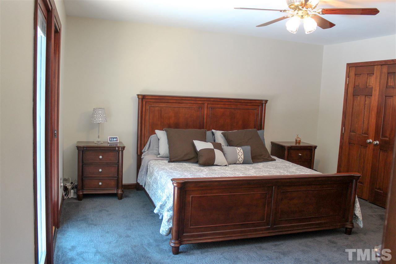 3513 Horseshoe Bend Raleigh, NC 27613 - Photo 19 of 29
