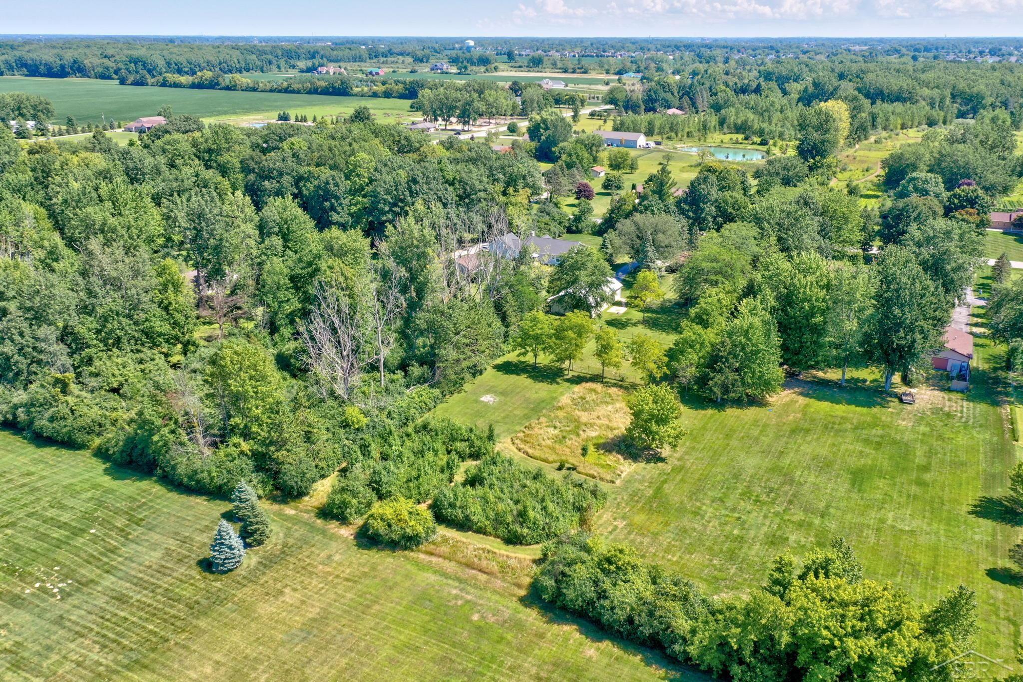 3895 Hackett Road Saginaw, MI 48603 - Photo 69 of 78 50087372-68.JPG