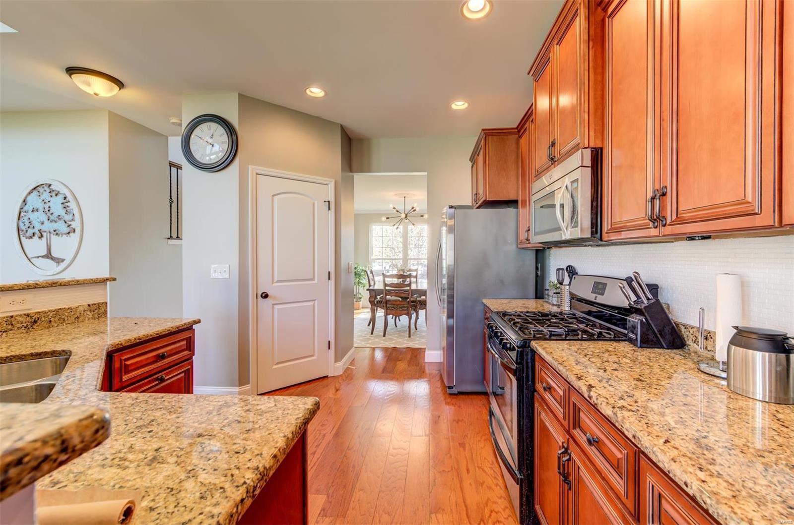 9357 Golden Gate Road St. Louis, MO 63144 - Photo 9 of 57 Gallery Image 9