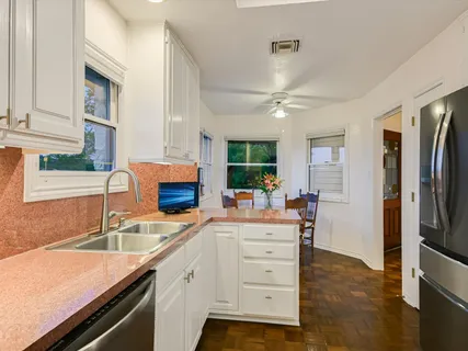 $595,000 | 5603 Oakwood Cove, Unit 212, Austin, TX 78731