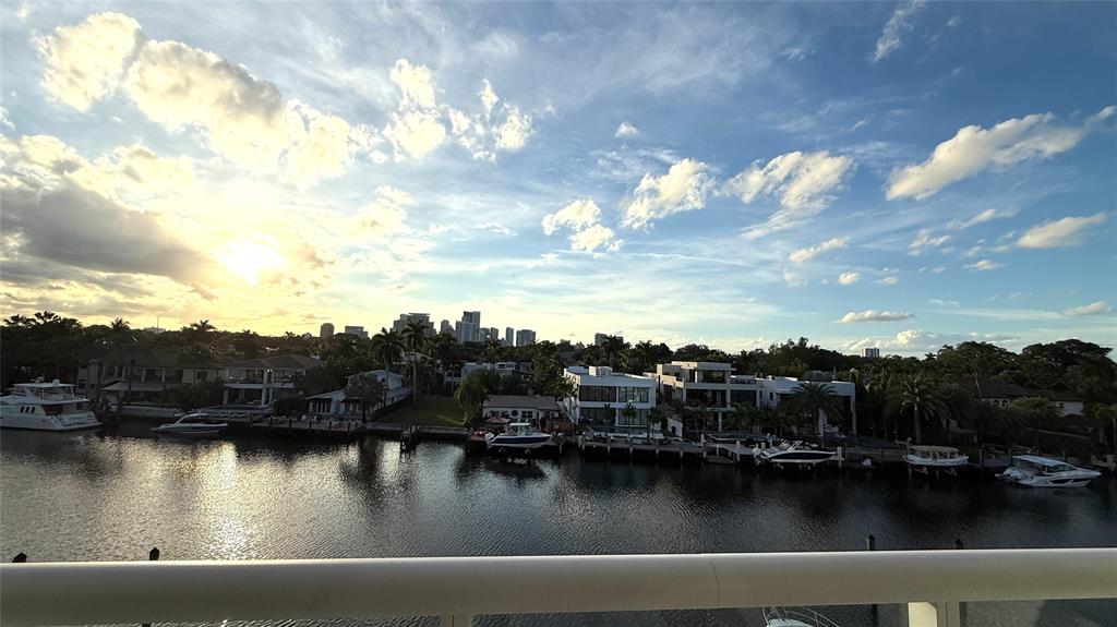 45 Hendricks Isle, Unit 403 Fort Lauderdale, FL 33301 - Photo 16 of 25