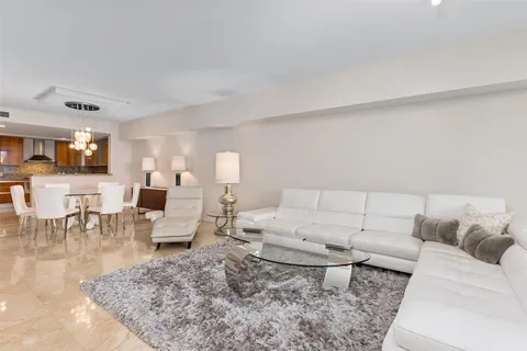 $1,759,000 | 45 Hendricks Isle, Unit 403, Fort Lauderdale, FL 33301