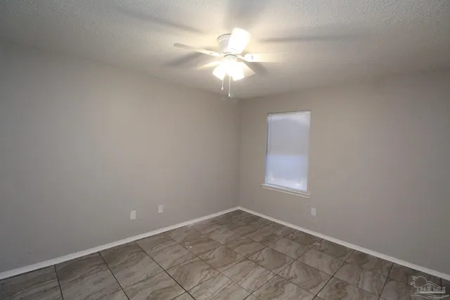 $1,095 | 6810 Tiki Lane, Unit 1, Pensacola, FL 32503