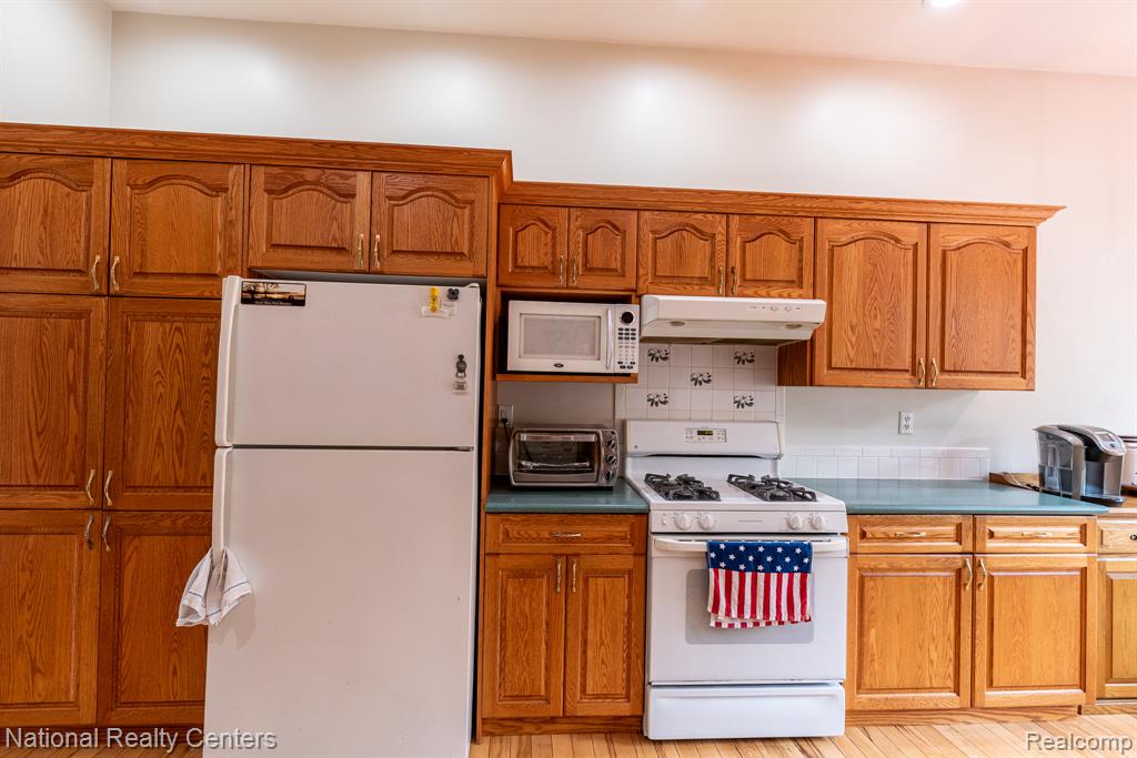 5315 Remer Road East China, MI 48054 - Photo 8 of 47