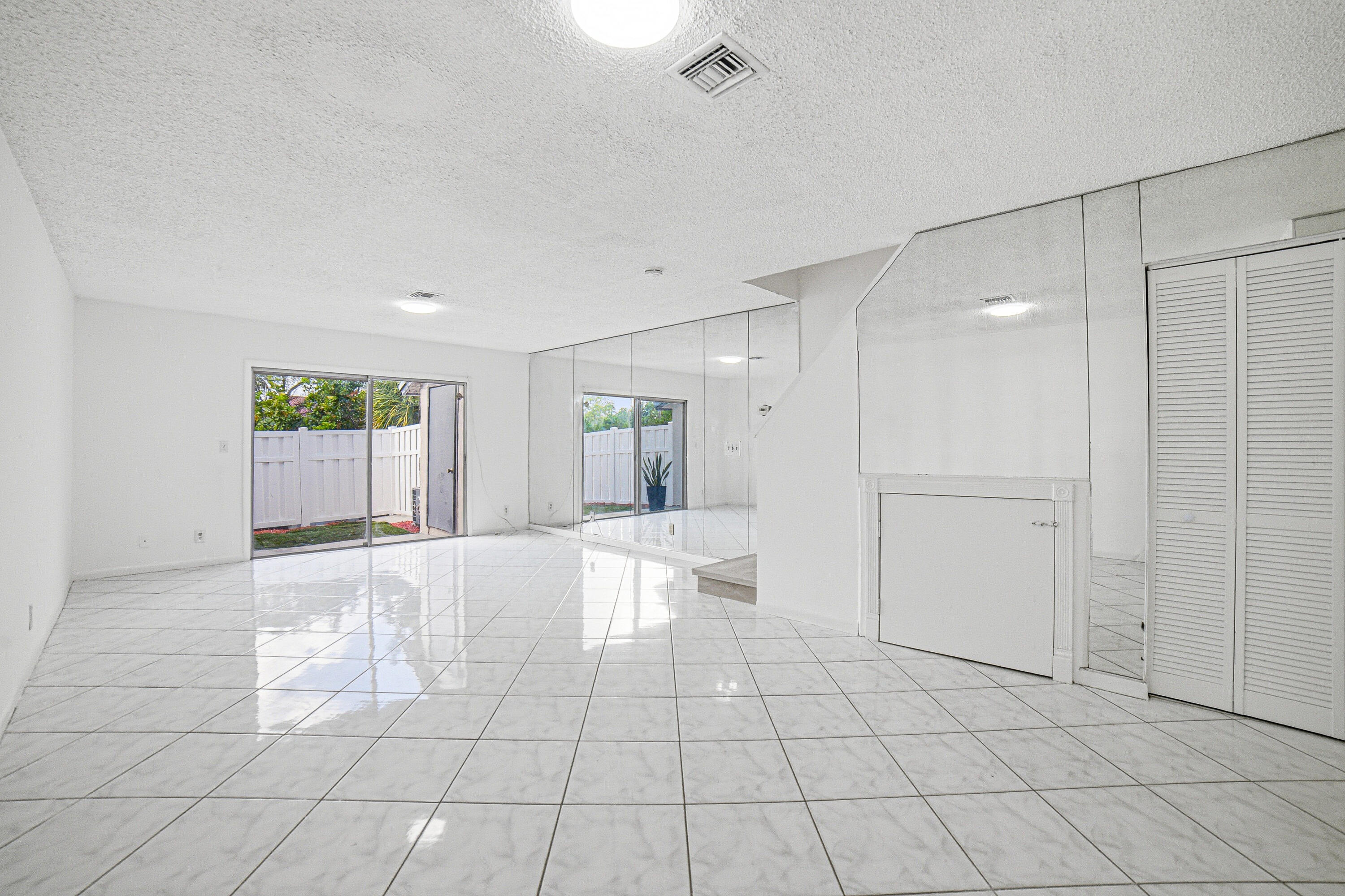 8207 Fairway Road, Unit 8207 Sunrise, FL 33351 - Photo 9 of 34 Livingroom-B