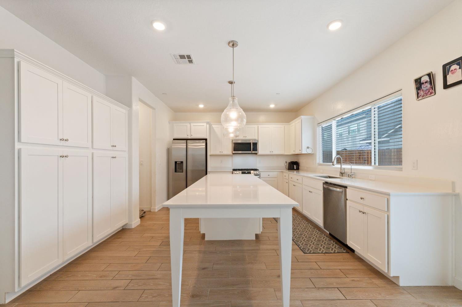 7012 West Donner Avenue Fresno, CA 93723 - Photo 12 of 28