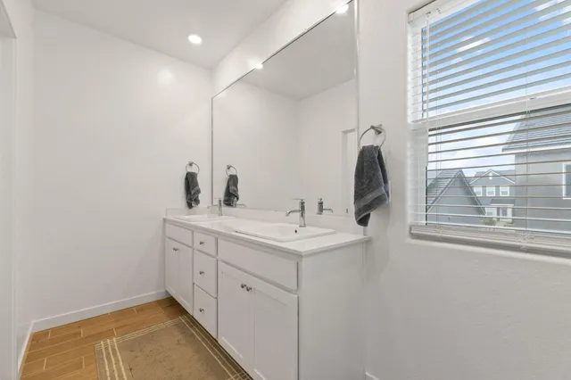 $543,000 | 7012 West Donner Avenue, Fresno, CA 93723