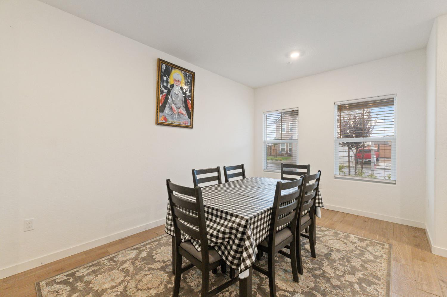 7012 West Donner Avenue Fresno, CA 93723 - Photo 4 of 28