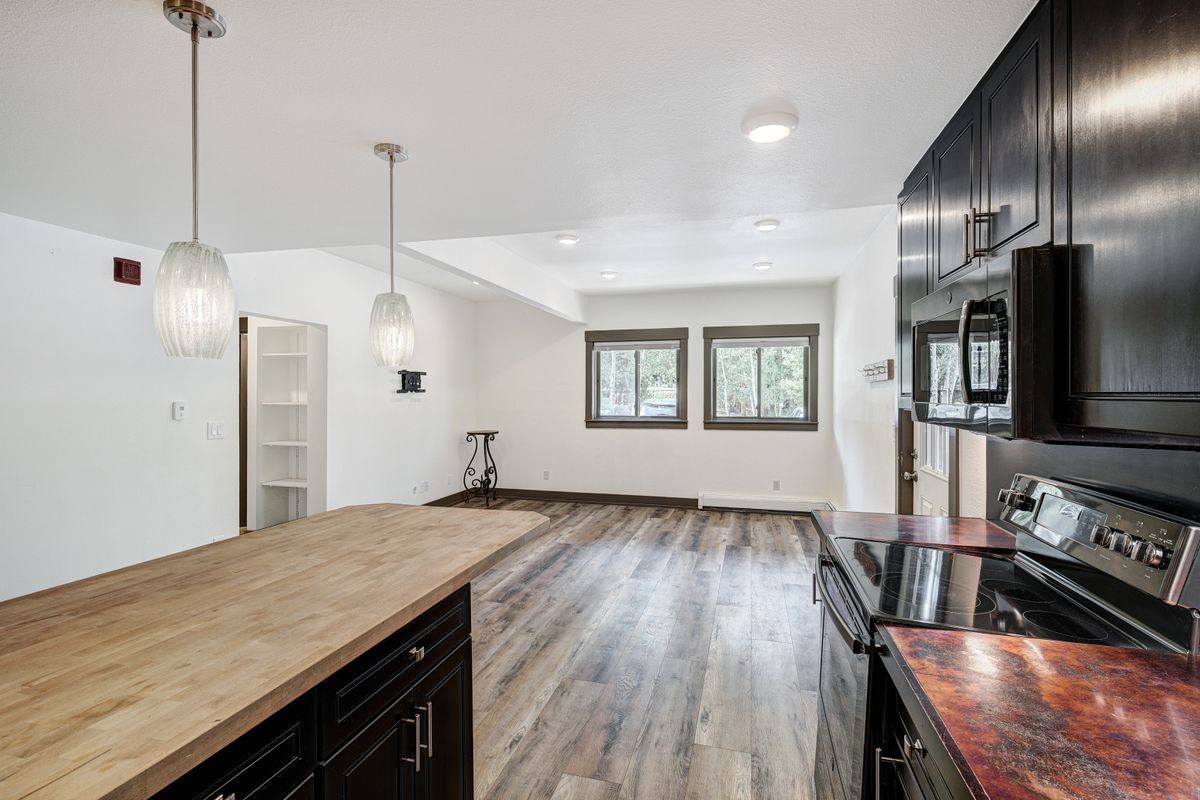 120 Sawmill Road, Unit EMPLOYEE Breckenridge, CO 80424 - Photo 5 of 32 Gallery Image 5