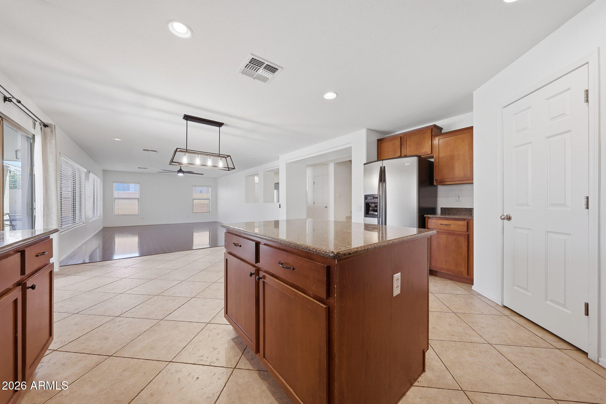 43214 West Magnolia Road Maricopa, AZ 85138 - Photo 9 of 44 Kitchen