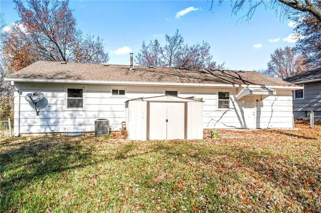 $259,500 | 1000 Stafford Drive, Pleasant Hill, MO 64080