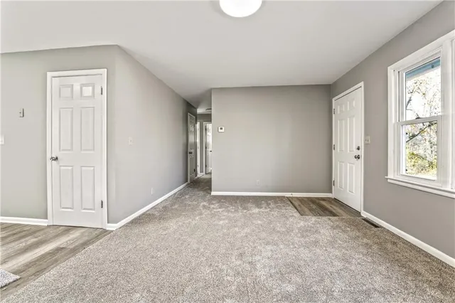 $259,500 | 1000 Stafford Drive, Pleasant Hill, MO 64080