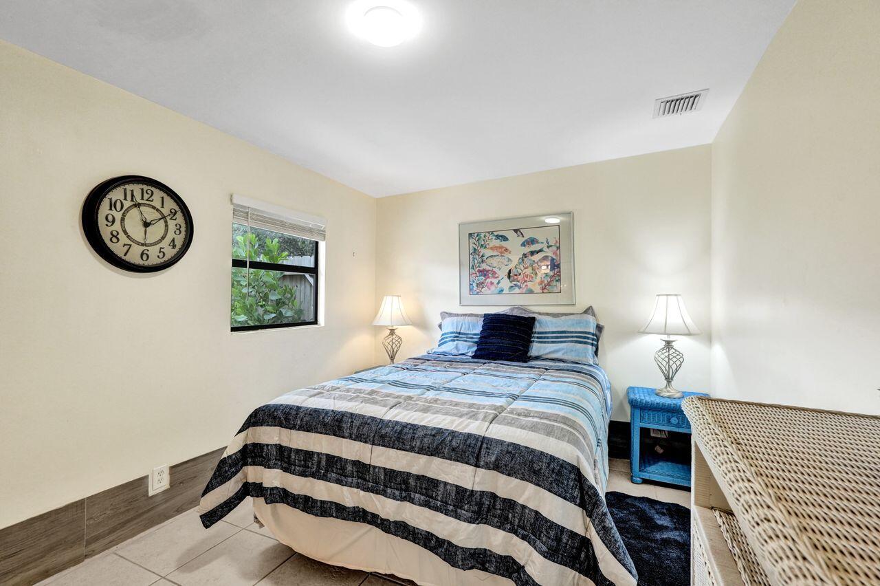 1718 Ridge Road North Palm Beach, FL 33408 - Photo 20 of 38 DSC09096