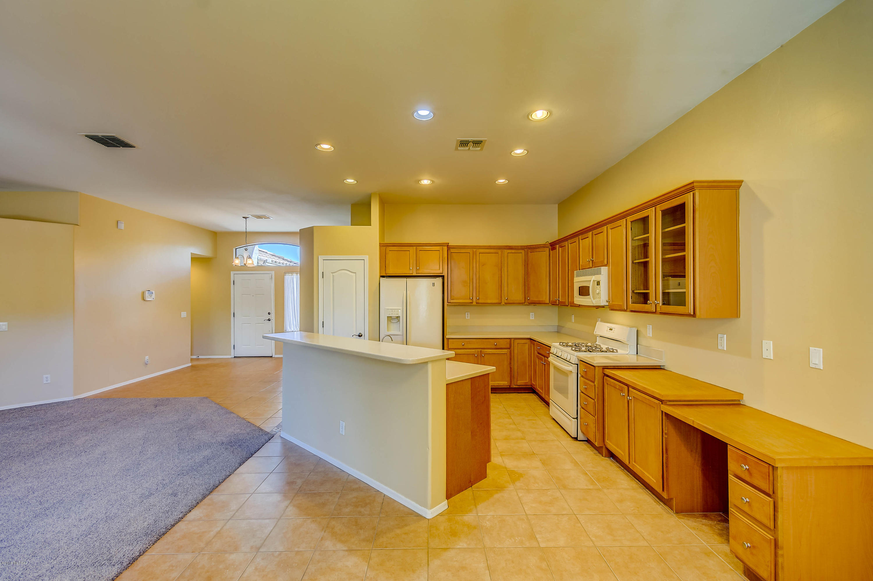 7995 North Rondure Loop Tucson, AZ 85743 - Photo 4 of 29