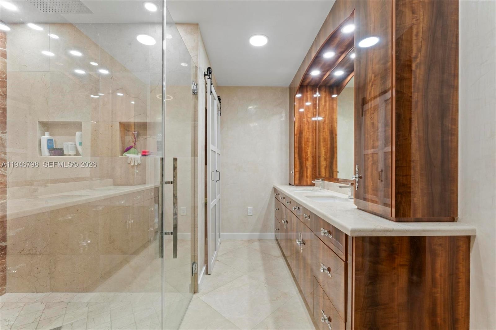 185 Southwest 130th Avenue Miami, FL 33184 - Photo 36 of 92