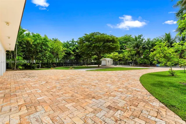 $3,999,000 | 185 Southwest 130th Avenue, Miami, FL 33182