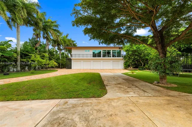 $3,999,000 | 185 Southwest 130th Avenue, Miami, FL 33182