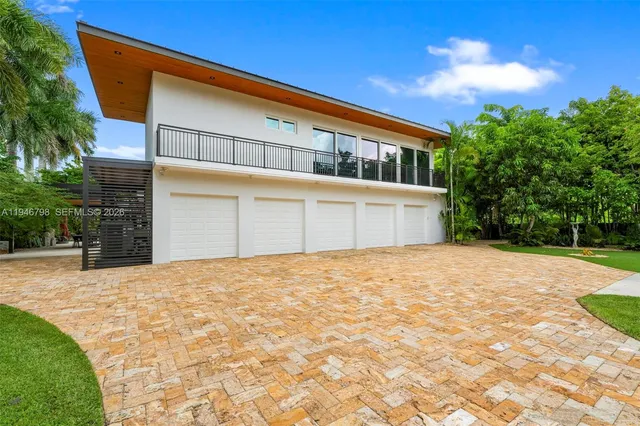 $3,999,000 | 185 Southwest 130th Avenue, Miami, FL 33182