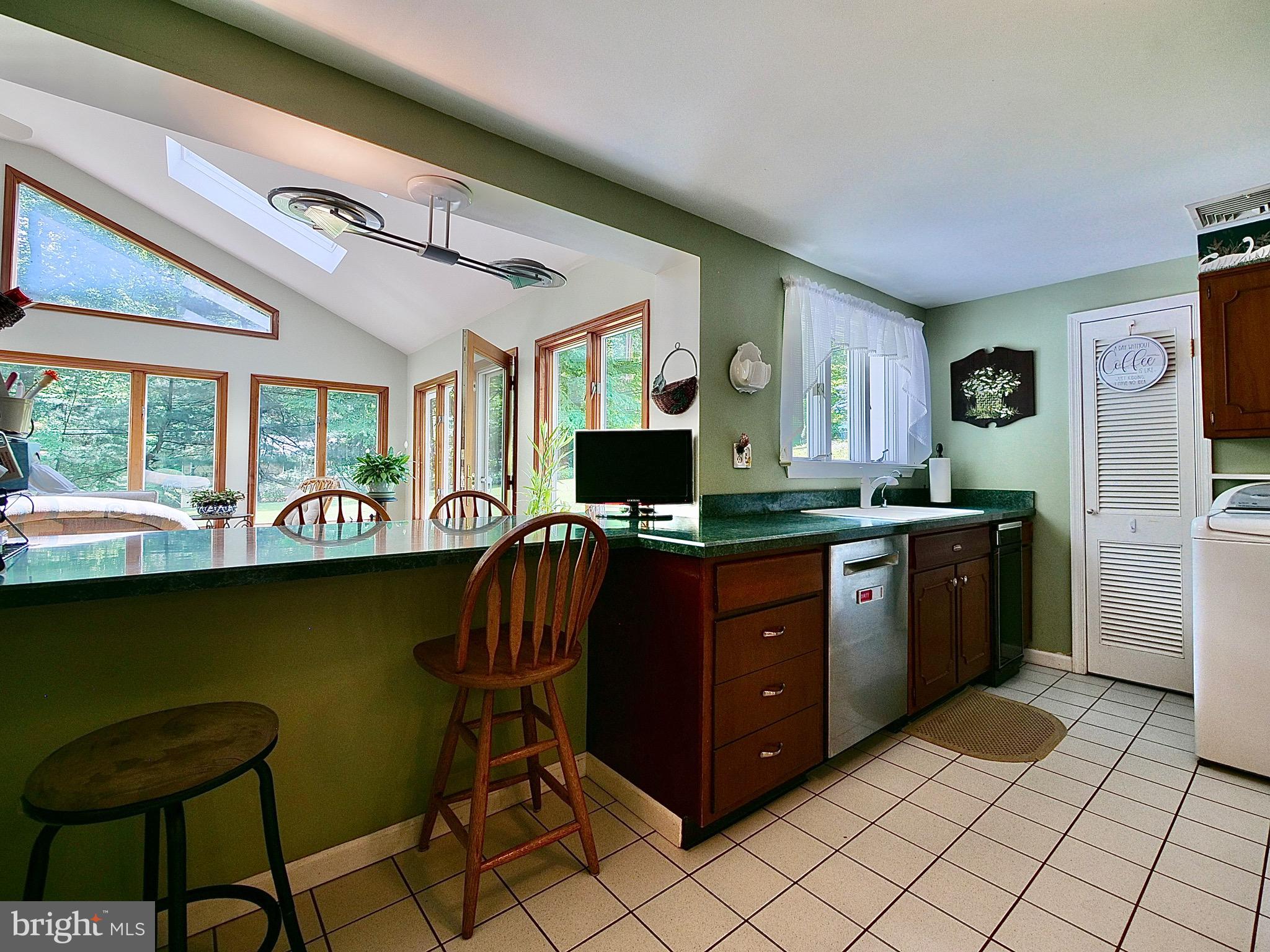 478 Sharon Drive Wayne, PA 19087 - Photo 11 of 71