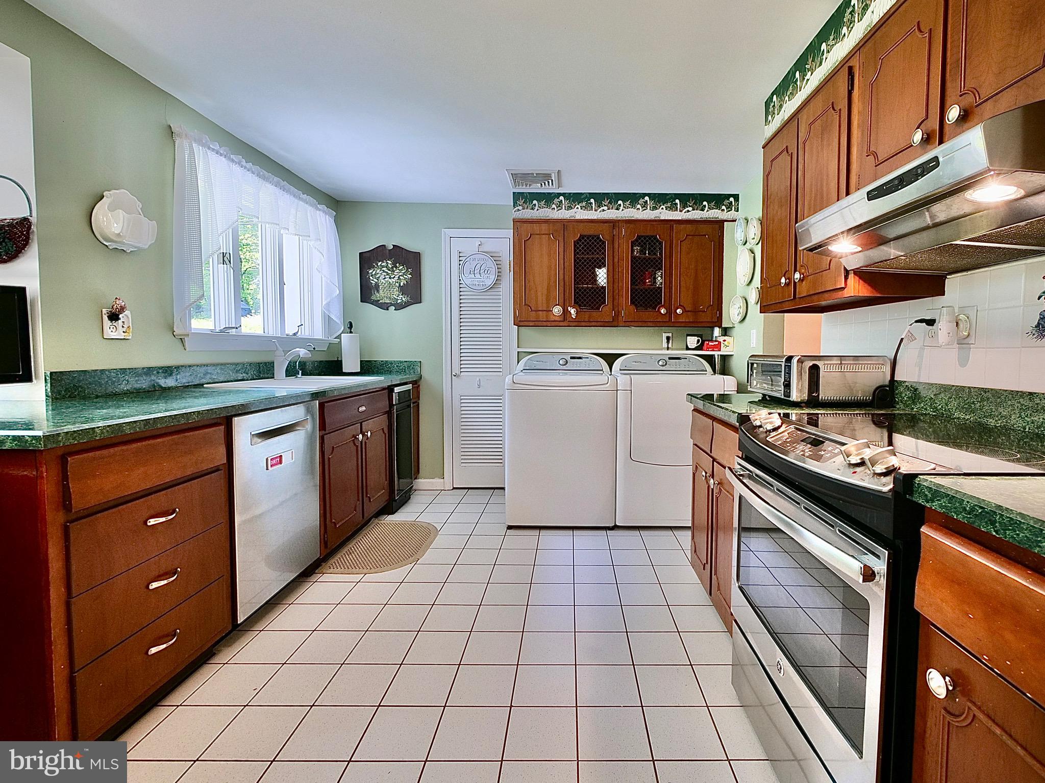 478 Sharon Drive Wayne, PA 19087 - Photo 12 of 71