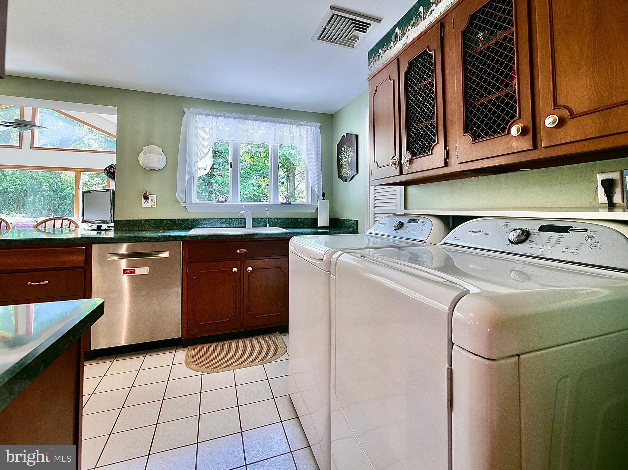 478 Sharon Drive Wayne, PA 19087 - Photo 13 of 71