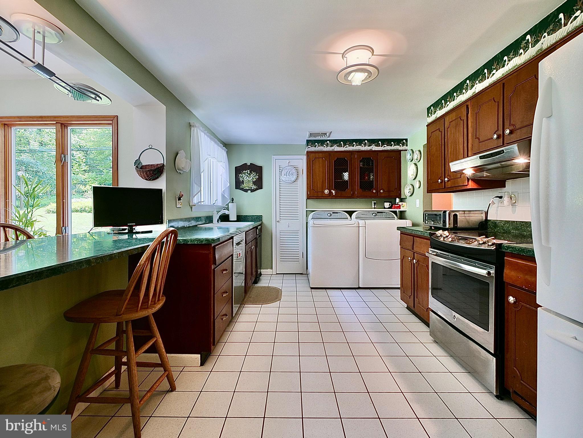 478 Sharon Drive Wayne, PA 19087 - Photo 10 of 71